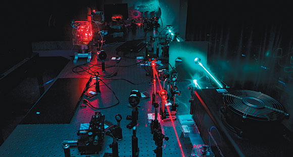 Figure 4. An experiment being conducted in the Structured Light Laboratory at Wits University.
